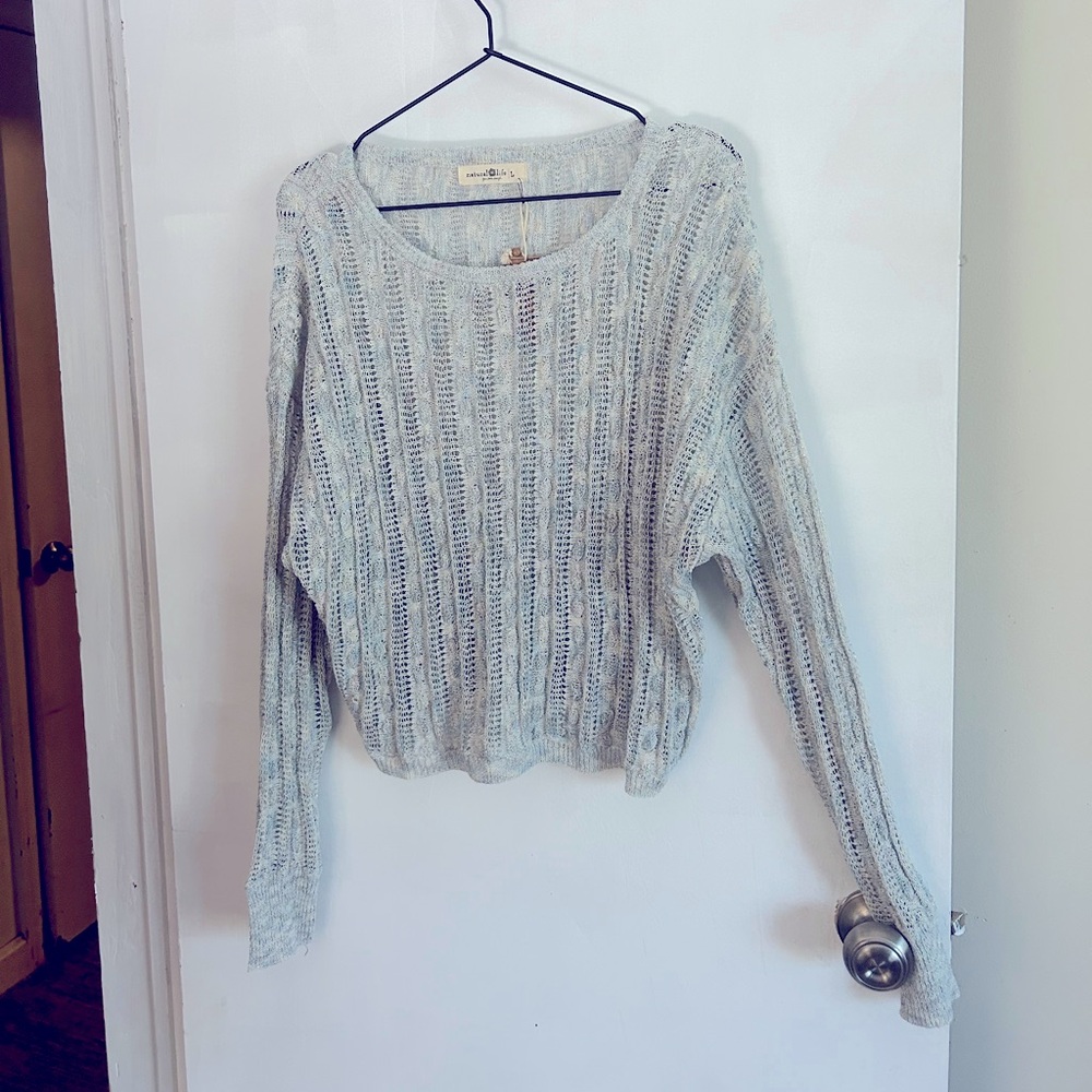 Cute crop shimmery sweater